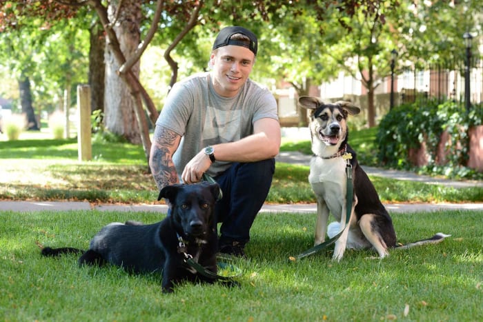 Gus-Kenworthy-Sochi-dogs-Mishka-and-Jake-X158695_TK1_113.jpg